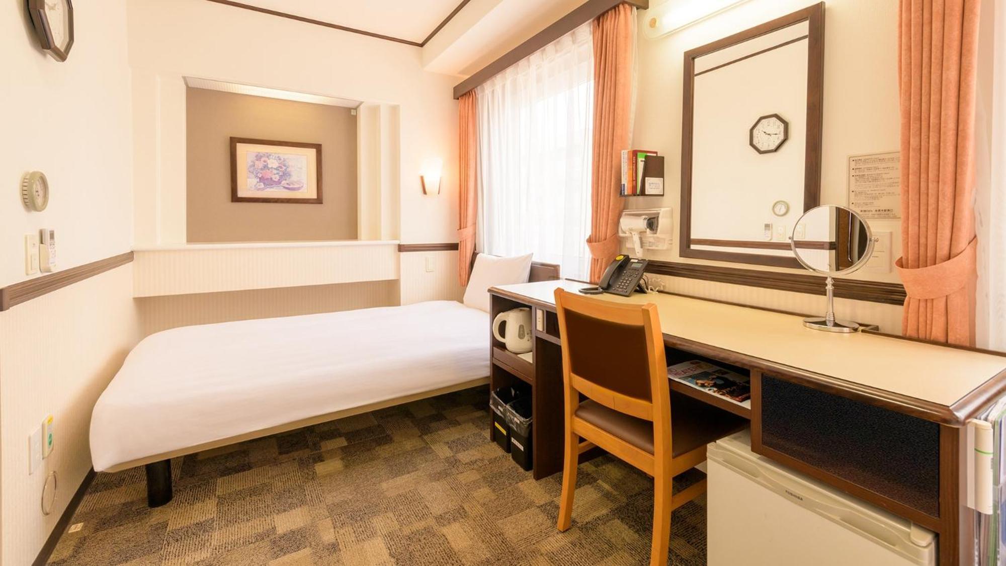 Toyoko Inn Fukushima Eki Nishi Guchi Δωμάτιο φωτογραφία